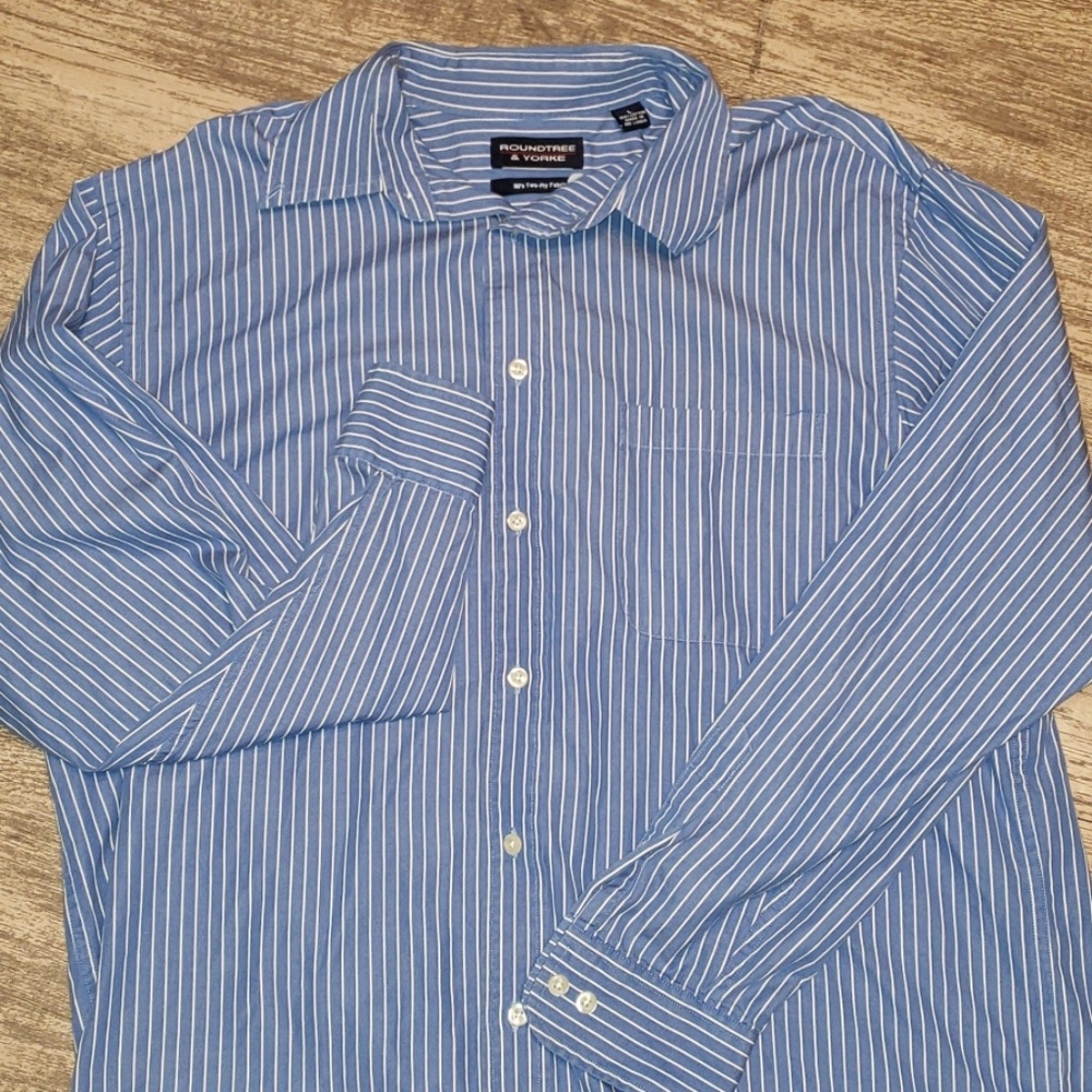 Blue Roundtree & Yorke Long Sleeve Sz L B24
